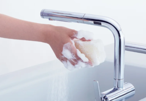 タッチレス水ほうき水栓